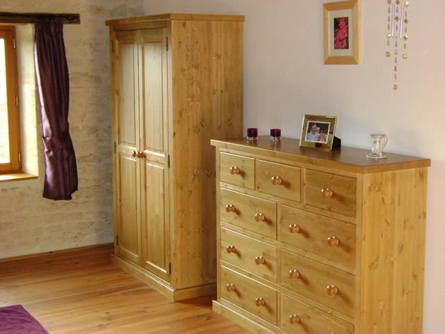 the Best pine Desk for home interiors