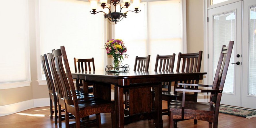 Amish Dining Room Set: Give Excellent Touch at Dining Room